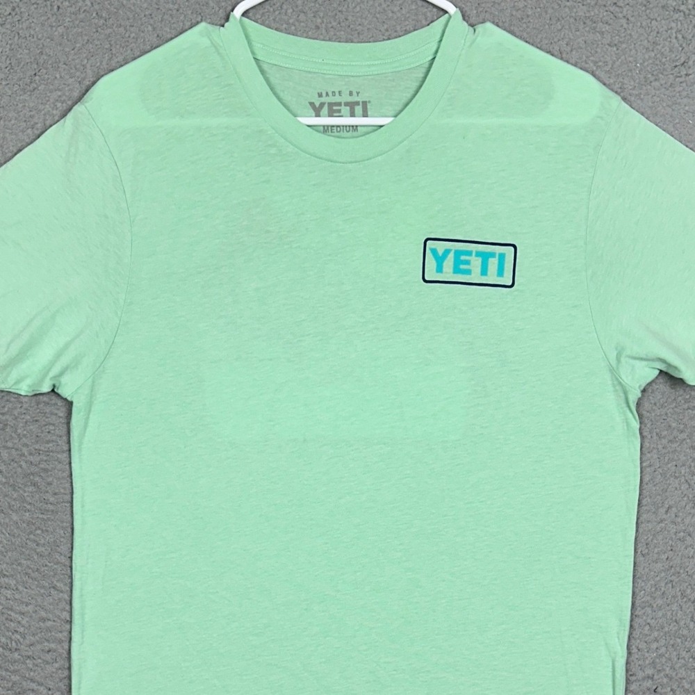 YETI T-Shirt Mens Medium Mint Green Marlin Cooler Graphic Tee Short Sleeve EUC